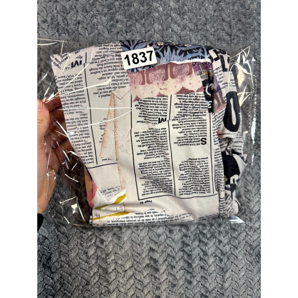 Womens Leggings 26x26 Multicolor High Waisted Newspaper Print Performance Sports - Picture 7 of 7